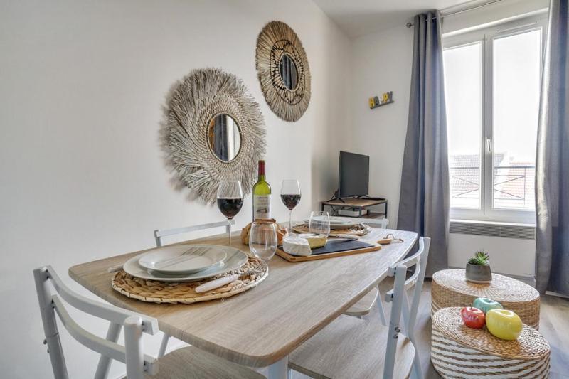 808 Chic Suite - Superb Apartment Bagnolet Bagian luar foto