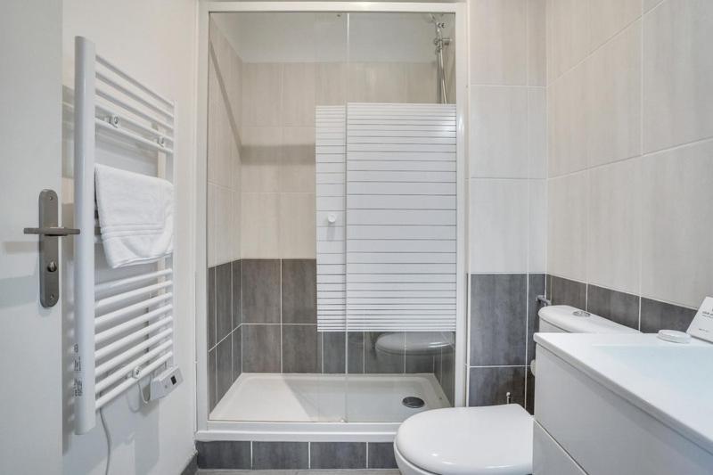 808 Chic Suite - Superb Apartment Bagnolet Bagian luar foto